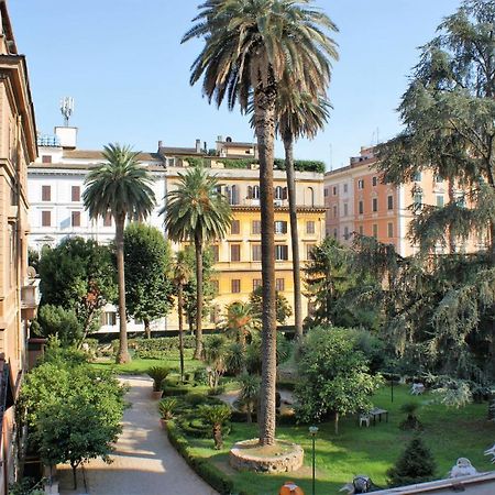 Capitolium Rooms Рим Экстерьер фото