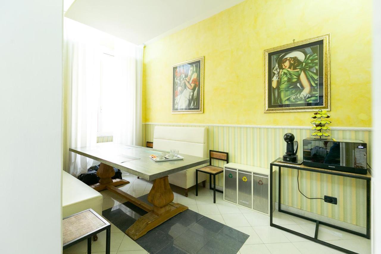 Capitolium Rooms Рим Экстерьер фото