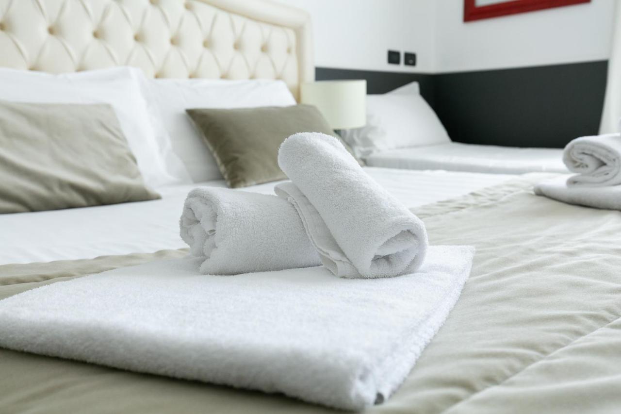 Capitolium Rooms Рим Экстерьер фото