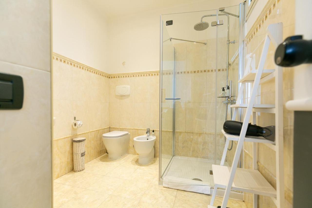 Capitolium Rooms Рим Экстерьер фото