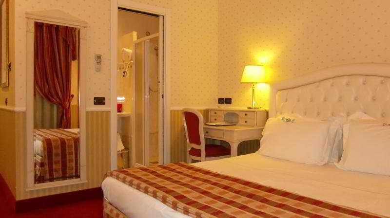 Capitolium Rooms Рим Экстерьер фото