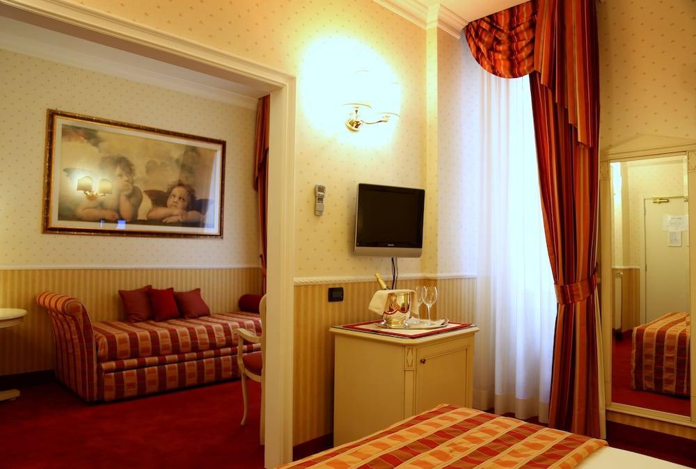 Capitolium Rooms Рим Экстерьер фото