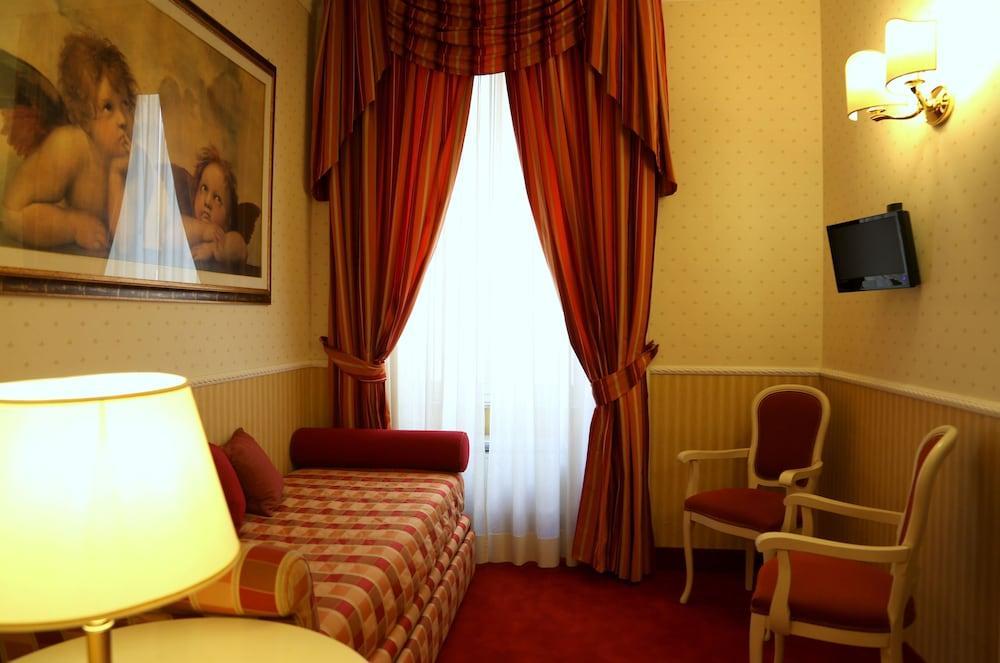 Capitolium Rooms Рим Экстерьер фото